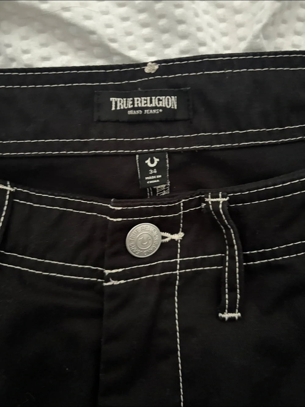 True Religion Black Bootcut Cargo Jeans with Contrast Stitching 34/34